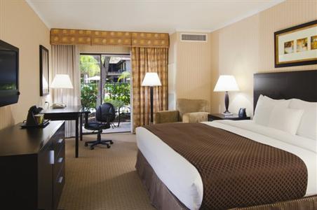 фото отеля Doubletree Hotel Claremont