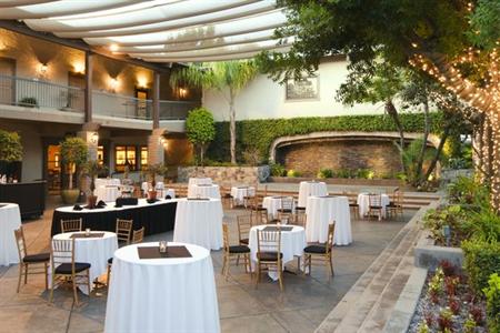 фото отеля Doubletree Hotel Claremont