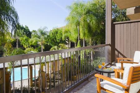 фото отеля Doubletree Hotel Claremont