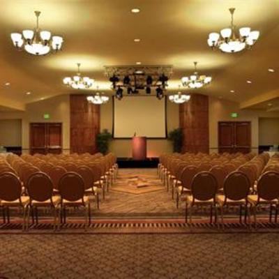 фото отеля Doubletree Hotel Claremont