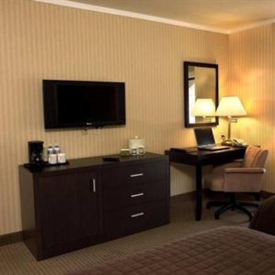 фото отеля Doubletree Hotel Claremont