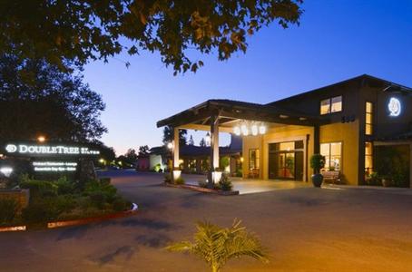 фото отеля Doubletree Hotel Claremont
