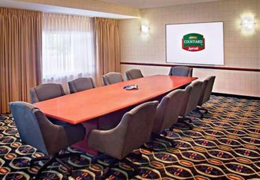 фото отеля Courtyard by Marriott Wall at Monmouth Shores Corporate Park