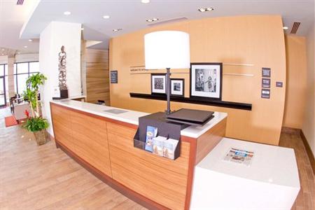 фото отеля Hampton Inn & Suites Orange Beach/Gulf Front