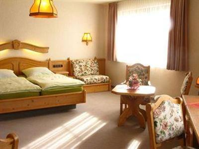 фото отеля Hotel zum Walde