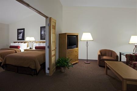 фото отеля BEST WESTERN Golden Spike Inn & Suites
