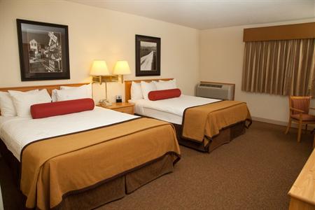 фото отеля BEST WESTERN Golden Spike Inn & Suites