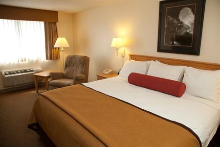 фото отеля BEST WESTERN Golden Spike Inn & Suites
