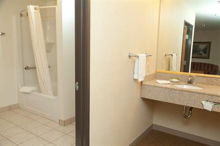 фото отеля BEST WESTERN Golden Spike Inn & Suites