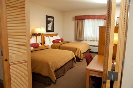 фото отеля BEST WESTERN Golden Spike Inn & Suites