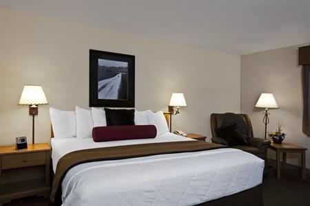 фото отеля BEST WESTERN Golden Spike Inn & Suites