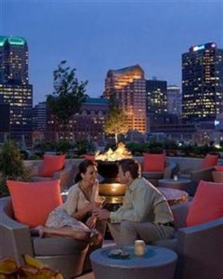 фото отеля Four Seasons Hotel St. Louis