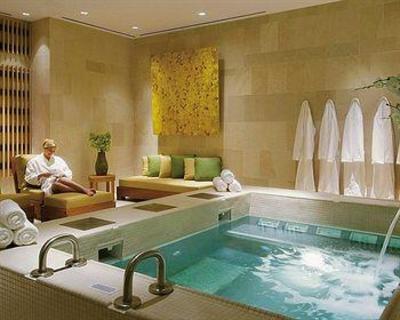 фото отеля Four Seasons Hotel St. Louis