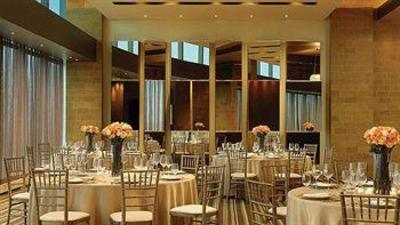 фото отеля Four Seasons Hotel St. Louis