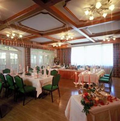 фото отеля Hotel Hubertushof Anif