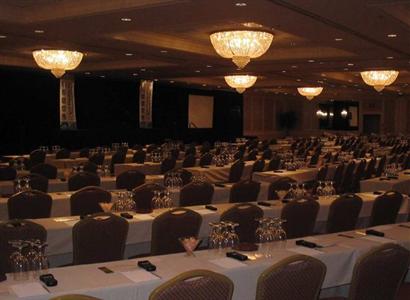 фото отеля Hilton St. Louis Frontenac