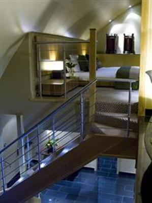 фото отеля The May Fair Hotel