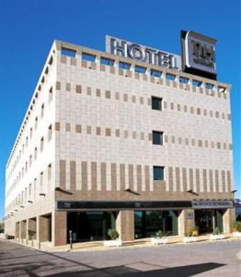 фото отеля Hotel Ibis Madrid Alcala la Garena