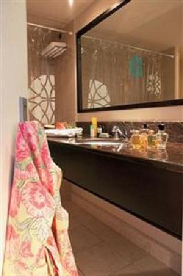 фото отеля Classical Vouliagmeni Suites