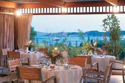 фото отеля Classical Vouliagmeni Suites