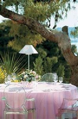 фото отеля Classical Vouliagmeni Suites