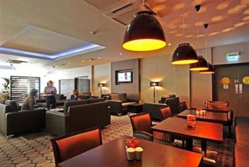 фото отеля Holiday Inn Express Belfast
