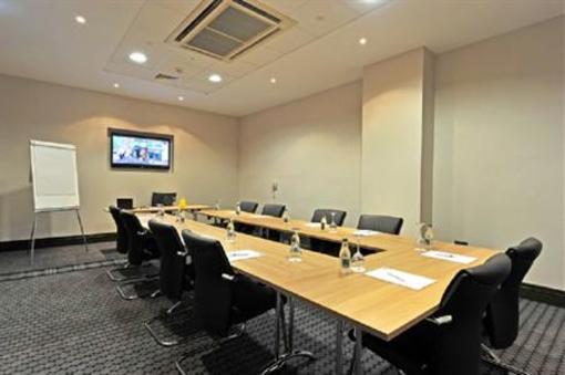 фото отеля Holiday Inn Express Belfast