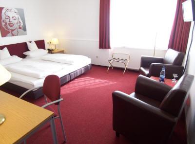 фото отеля Columbus Hotel Bremerhaven