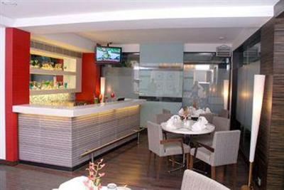 фото отеля Southern Plaza Hotel