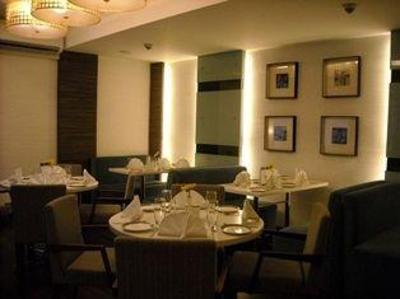 фото отеля Southern Plaza Hotel