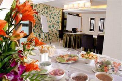 фото отеля Southern Plaza Hotel