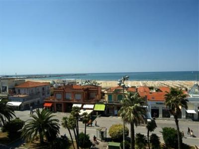 фото отеля Liberty Hotel Viareggio