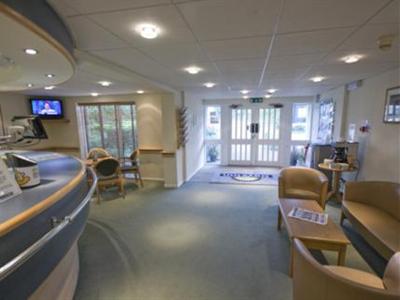 фото отеля Days Inn Michaelwood Dursley