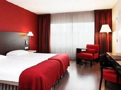 фото отеля NH Capelle