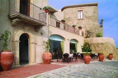 фото отеля Borgo San Rocco Resort