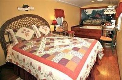 фото отеля Featherbed Railroad Bed & Breakfast Resort