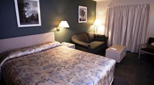фото отеля Heritage Inn Hotel & Convention Center (Taber)