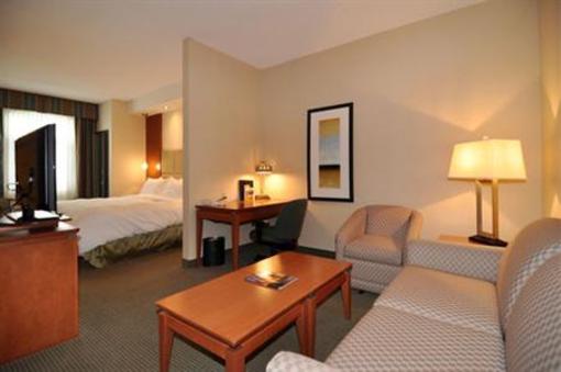 фото отеля BEST WESTERN Orangeville Inn & Suites