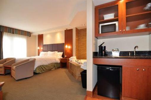 фото отеля BEST WESTERN Orangeville Inn & Suites