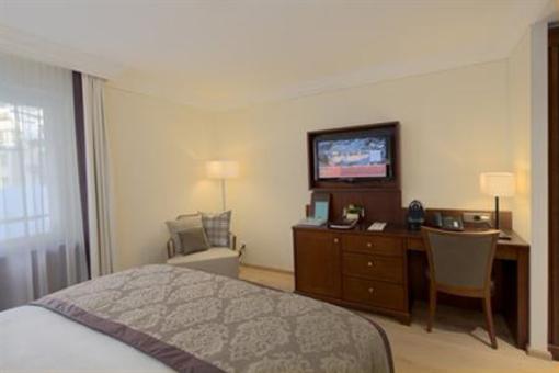 фото отеля Hotel Mont Cervin Palace