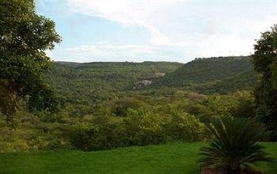 фото отеля Abangane Guest Lodge