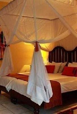 фото отеля Abangane Guest Lodge