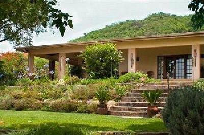 фото отеля Abangane Guest Lodge