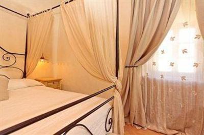 фото отеля Residenza San Pietro Sopra Le Acque