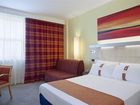 фото отеля Holiday Inn Express Langhe Cherasco