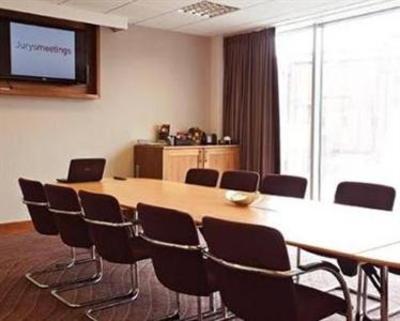 фото отеля Jurys Inn Swindon