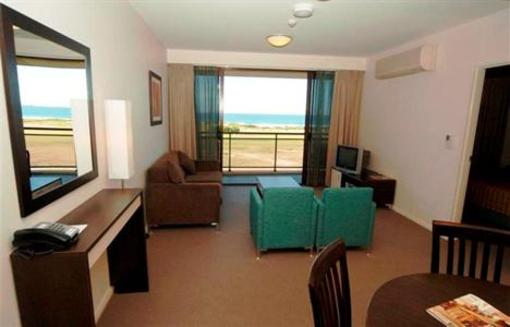 фото отеля BEST WESTERN City Sands-Wollongong Golf Club