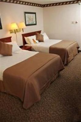 фото отеля Royal Oak Inn & Suites Brandon City