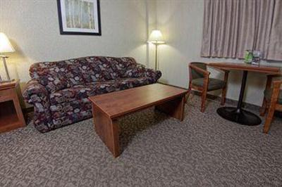 фото отеля Royal Oak Inn & Suites Brandon City