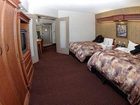 фото отеля Royal Oak Inn & Suites Brandon City